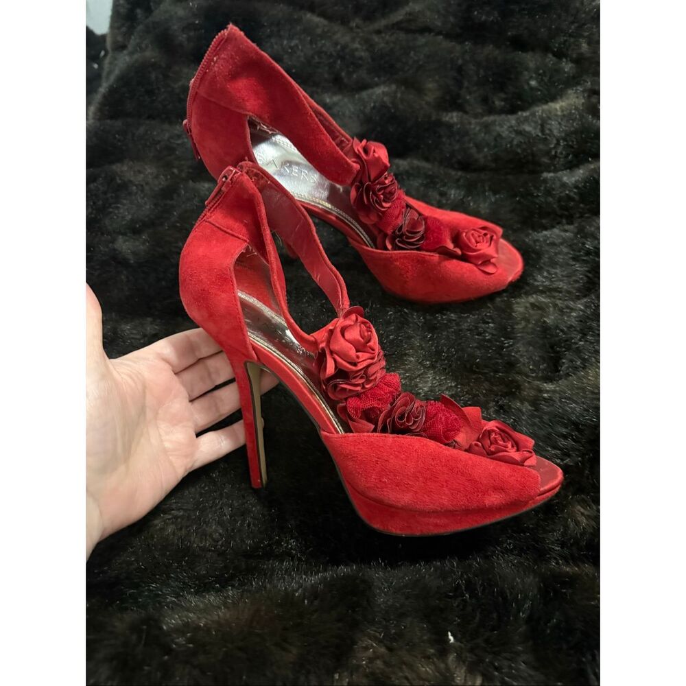 Bakers‎ red Velvet Rose Stilettos Shoes High Heels 9 sexy vamp